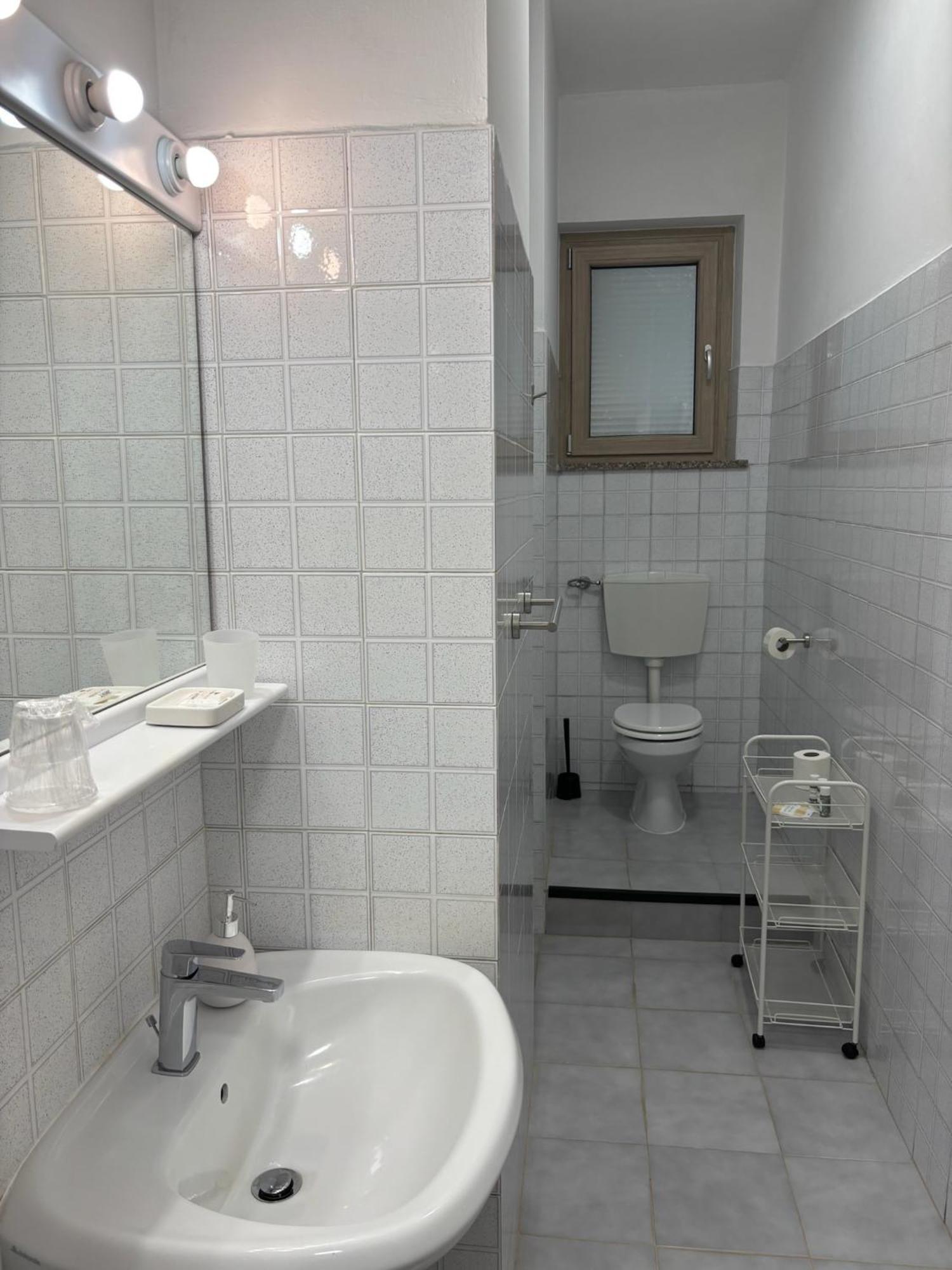 Domus Hotel Caselle Torinese Exterior photo